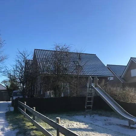Dom wakacyjny Feriendomizil Haus Willy Mit Wintergarten Und Wallbox Dornum